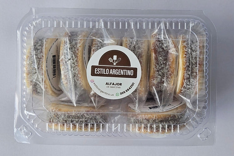 Alfajores Argentinos de Maicena/Argentines Milk Caramel Filled Cookie With Grated Coconut