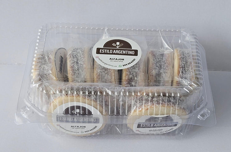 Alfajores Argentinos de Maicena/Argentines Milk Caramel Filled Cookie With Grated Coconut